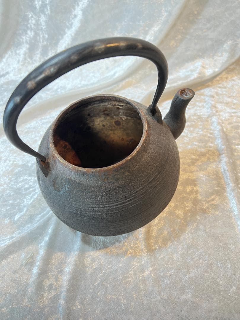 鉄瓶　蓋に龍文堂の刻印あり　銅蓋　無地