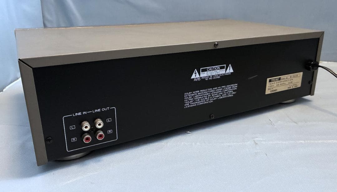 【動作OK！！】ダブルカセットデッキ　TEAC　W-860R　ゴールド