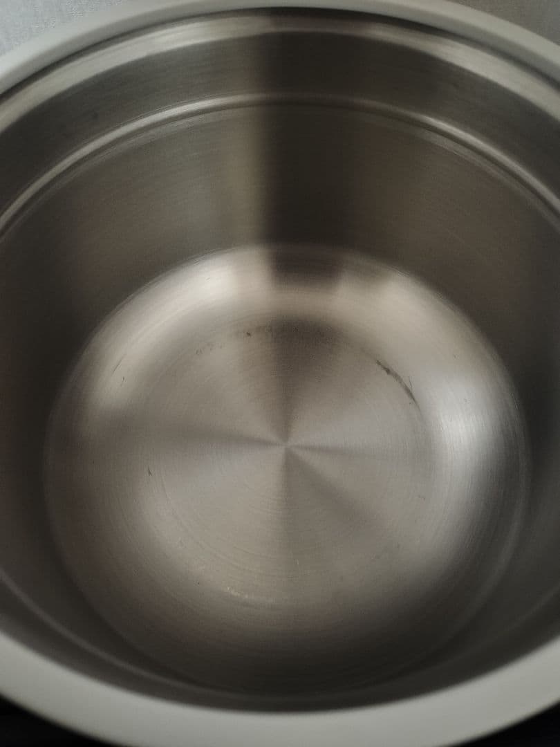 アイリスオーヤマ ダブル真空保温調理鍋 おまかせさん RWP-N27 展示品