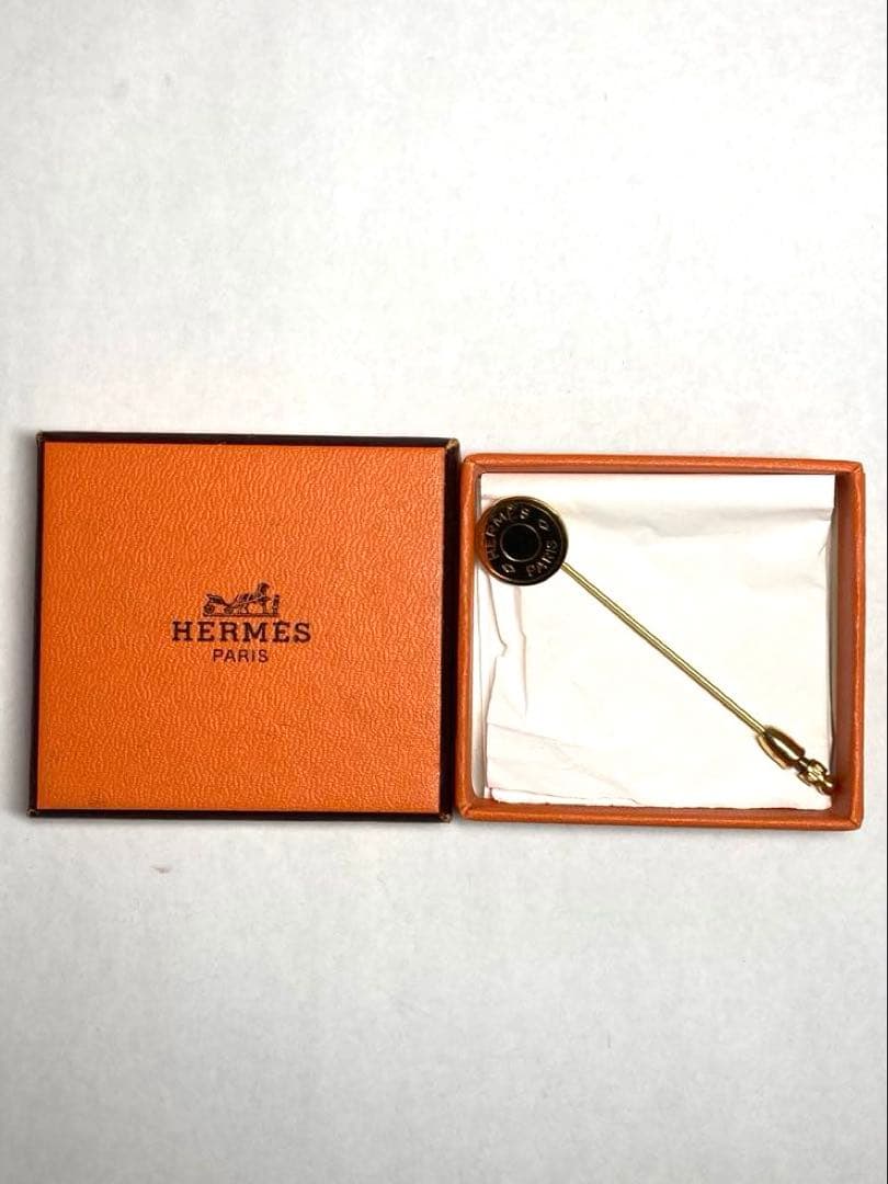 良品　HERMES エルメス セリエ ピンブローチ ピンバッジ ゴールド 箱付き