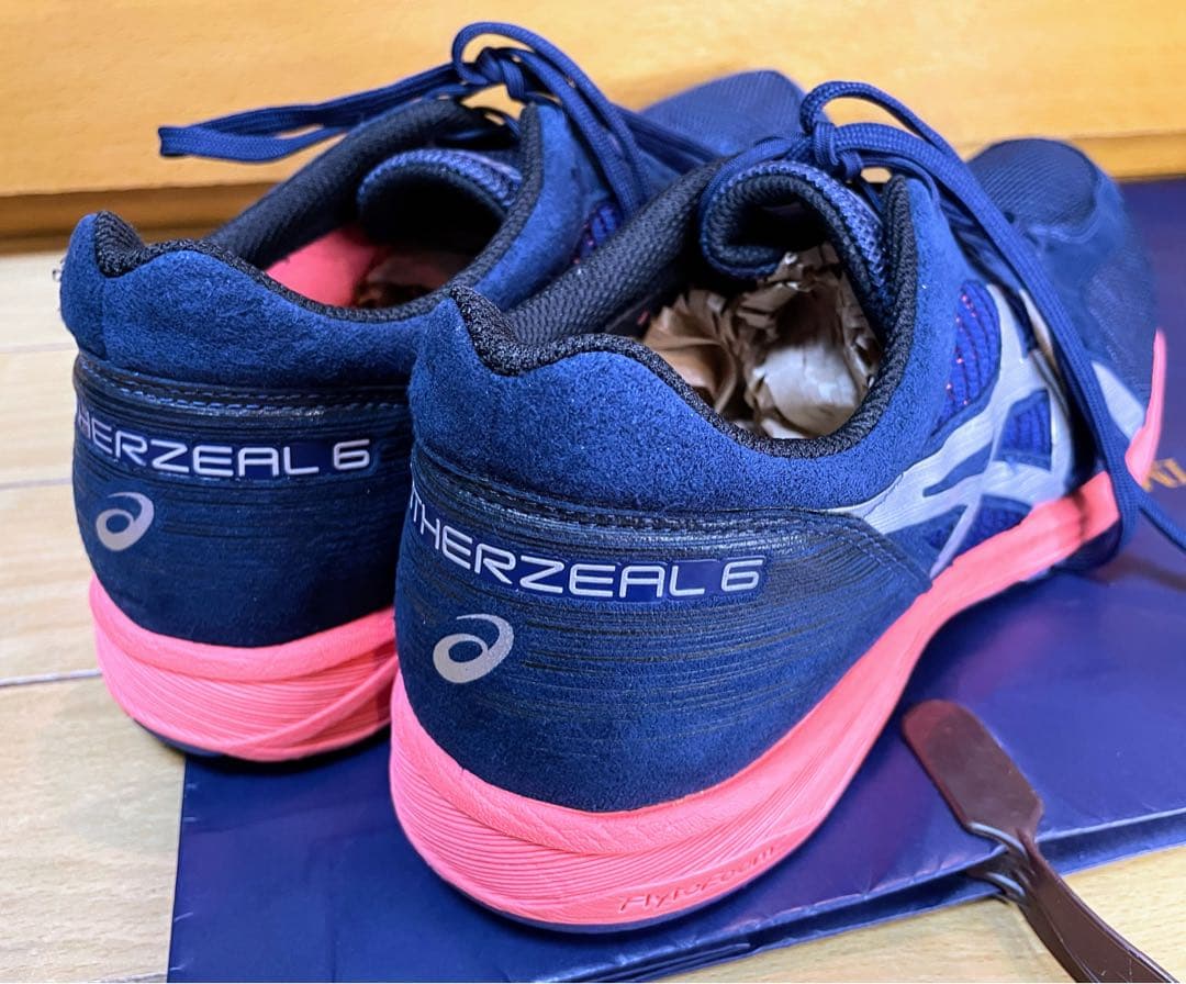 A美品アシックスターサージールランニングシューズ軽量ネイビー×シルバー28.5