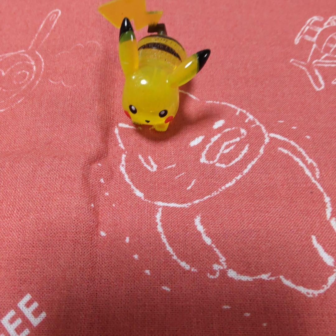 ポケモンファン　19号限定　モンコレ　ピカチュウ