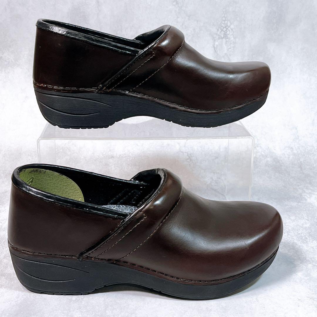 【ダンスコ】サボサンダル (38) プロフェッショナル　クロッグ　厚底　ブラウン