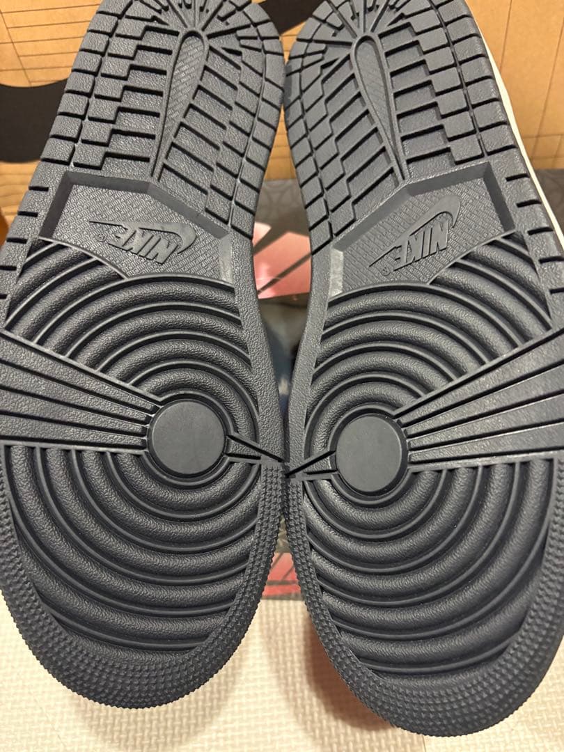 エアジョーダン　パリサンジェルマンコラボモデル