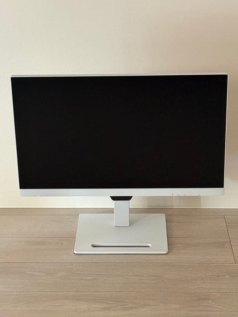 BenQ　27型ワイド スタイリッシュアイケアディスプレイGW2790QT-JP