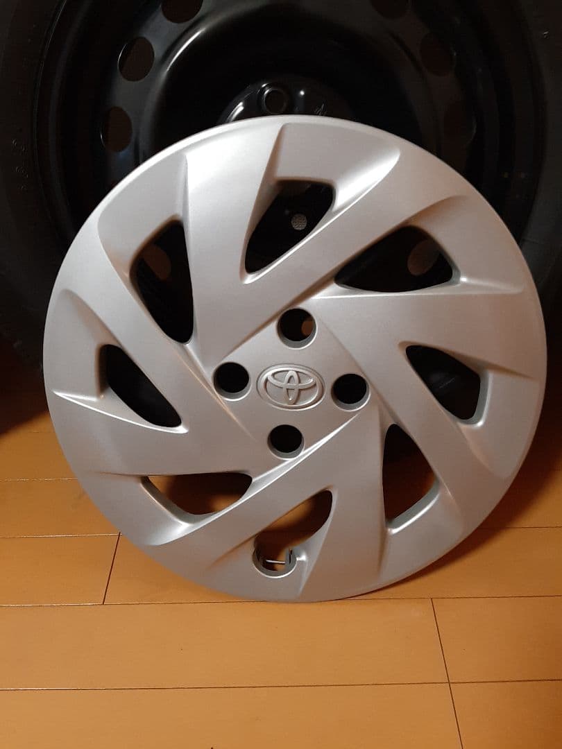 2023年製ブリジストン スタッドレス 175/65R15 4本 千葉近郊手渡可