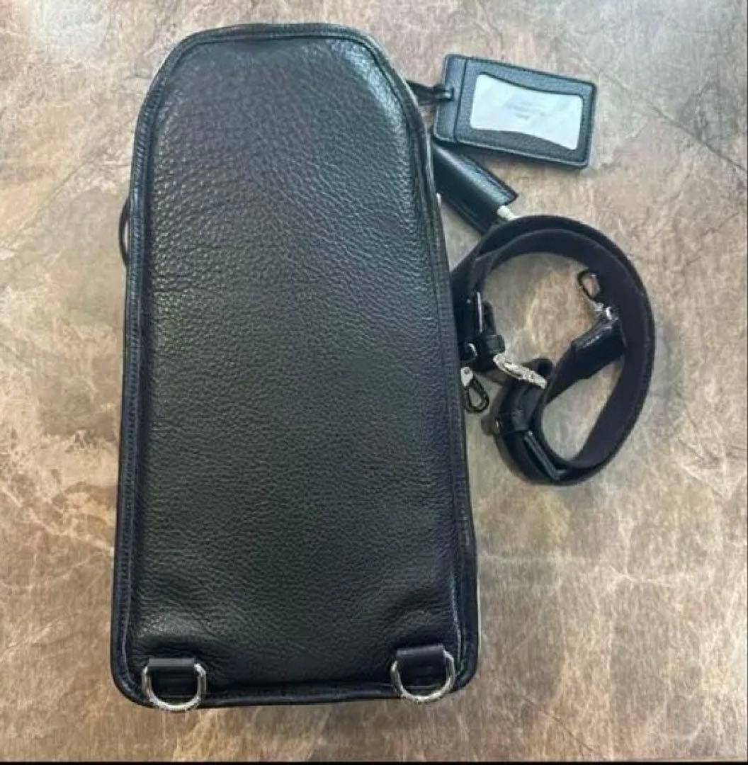 PELLE MORBIDA ショルダーバッグ　笛 パスケース