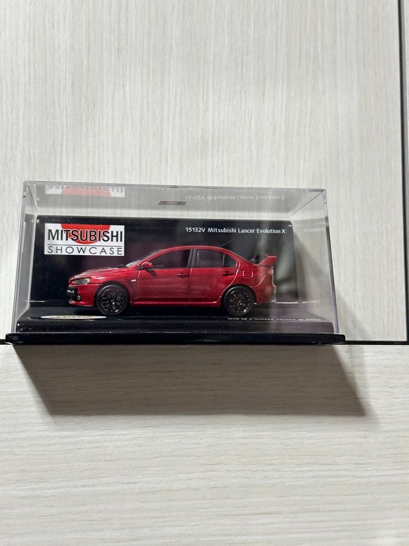 三菱　ランサーレボリューションX 1/43 ミニカー