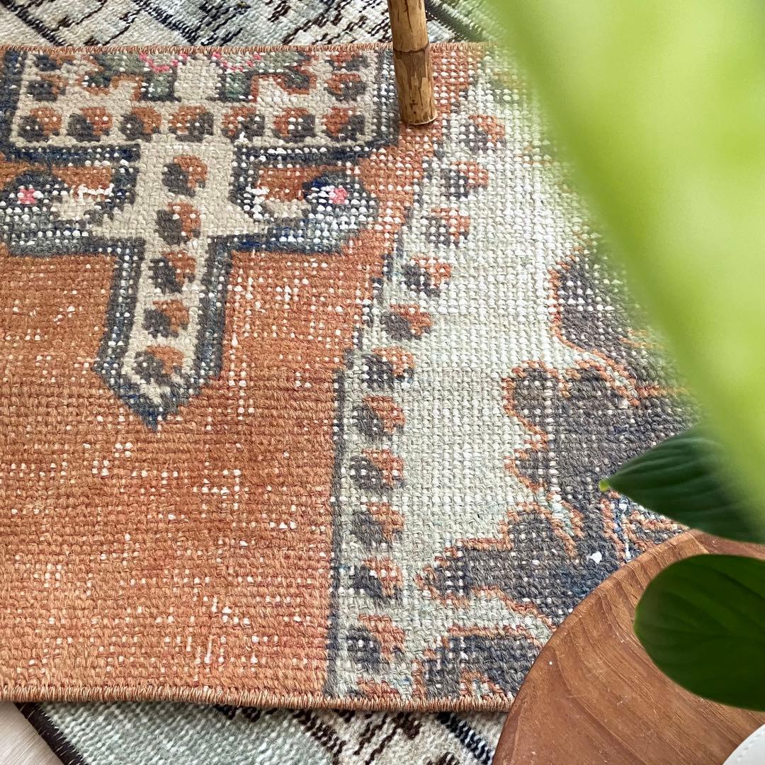 アヴァノス 42×82くすみオレンジ　ブラウニーブラウン　トルコヴィンテージラグ