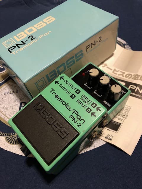 BOSS PN-2 Tremolo/Pan 元箱取説付き