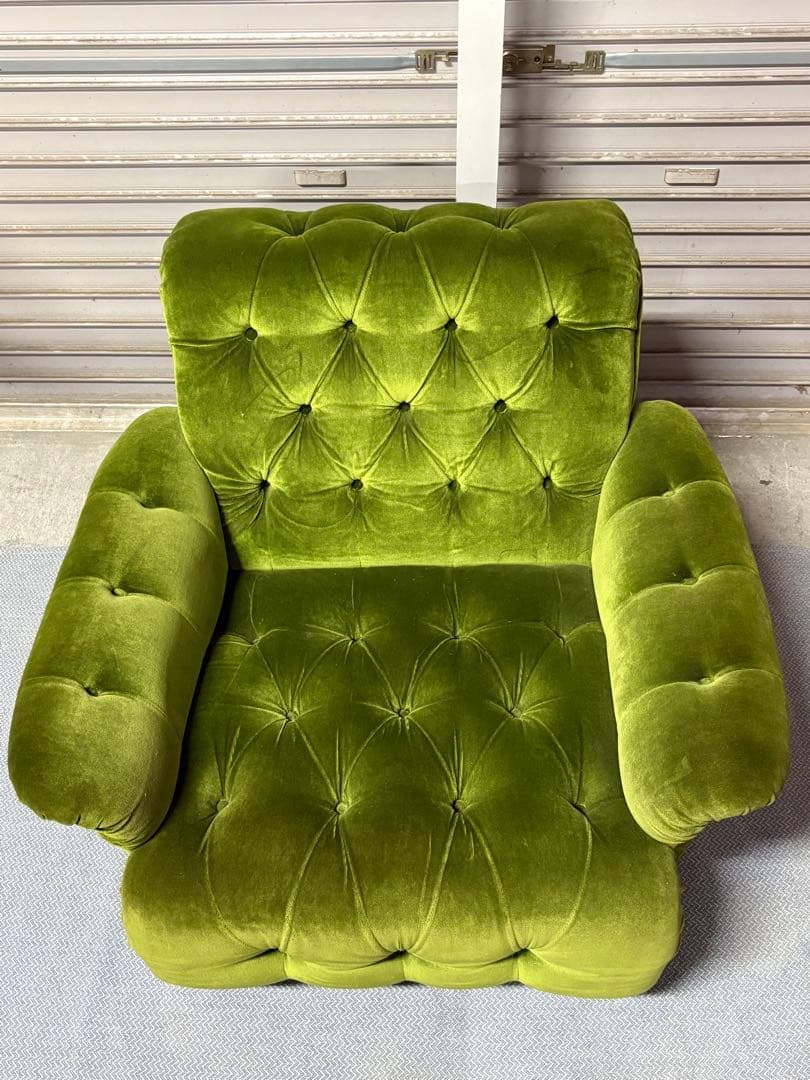 ☆GJ206山口県下松市より オールドカリモク 1人がけソファ　モケットグリーン