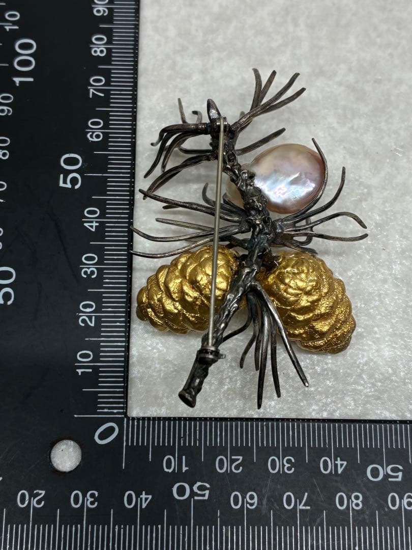 D0104A）希少 925 銀 本真珠 パール 松ぼっくり 松 ブローチ