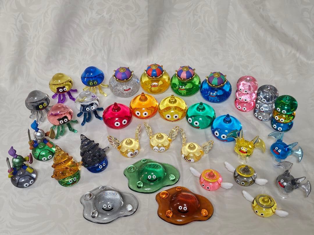 ドラクエ　クリアスライムフィギュア 約33体