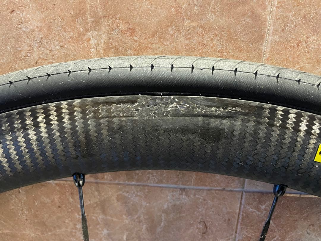 MAVIC　コスミックカーボン40 後輪(+前輪多少難あり)