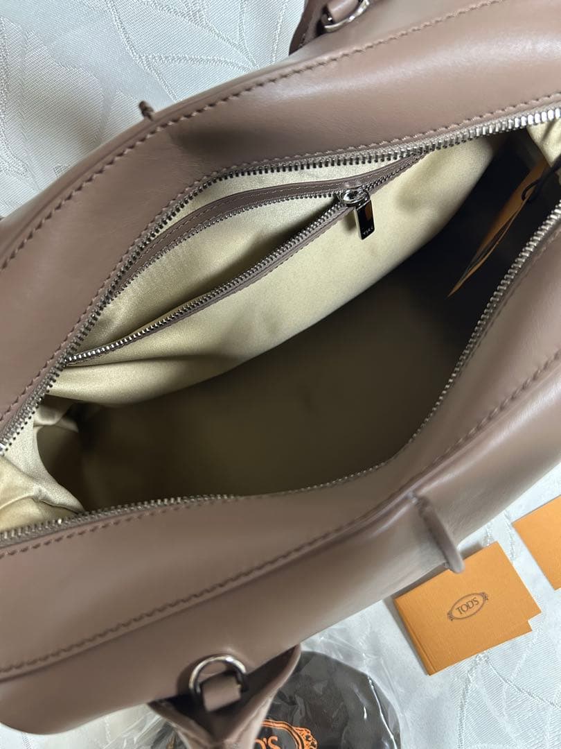 【TOD'S】D STYLING ハンドバック 斜めかけ可能