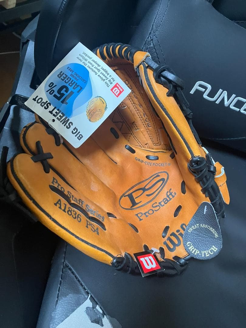 新品 Wilson ウィルソン 硬式 グラブ　左