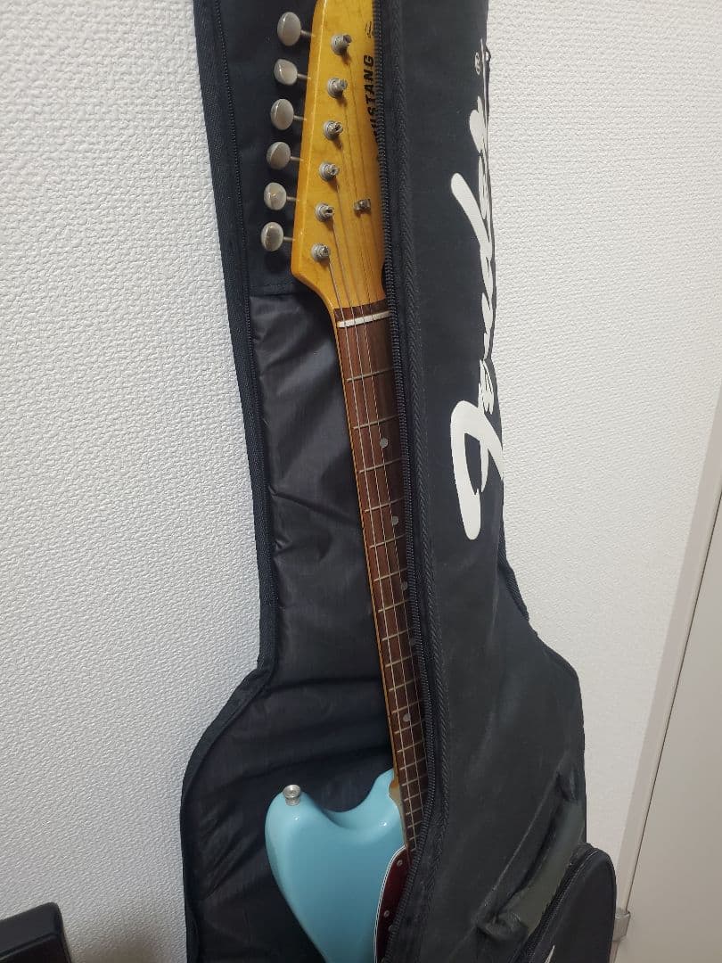 Fender Japan mustang MG69B ムスタング ソラニン