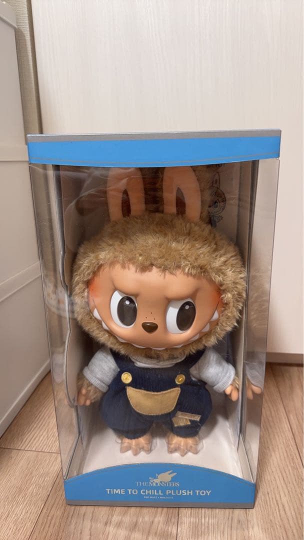 ぬいぐるみ LABUBU TIME TO CHILL PLUSH TOY