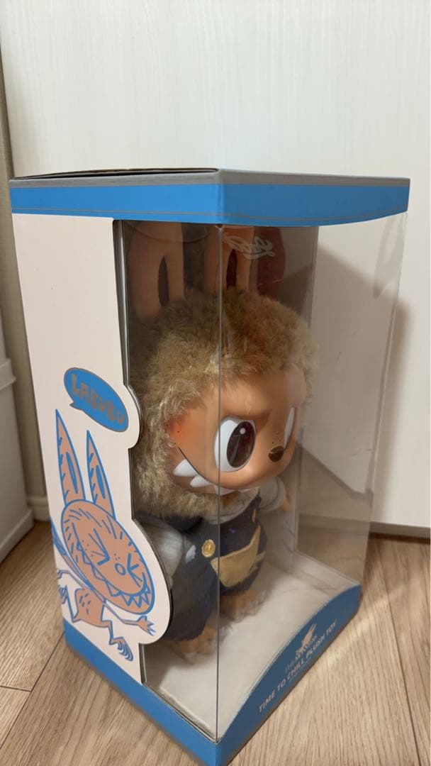 ぬいぐるみ LABUBU TIME TO CHILL PLUSH TOY