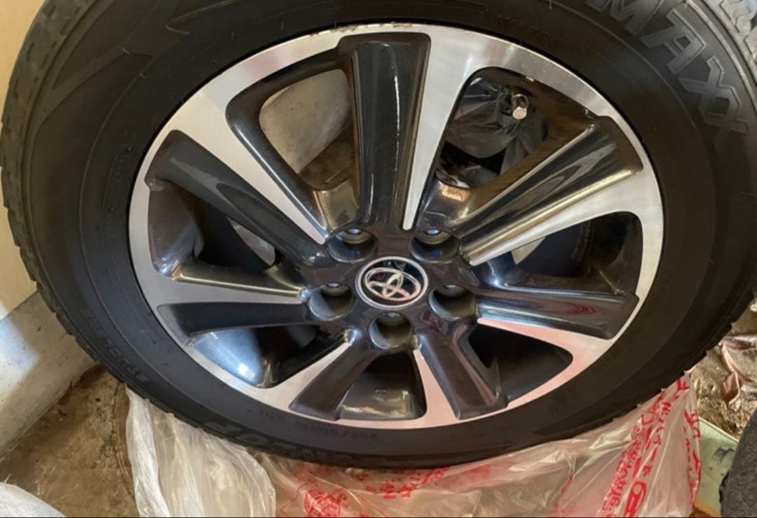 ヴォクシーホイール4本