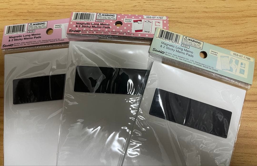 0224J 海外サンリオ　ハローキティ 付箋　3冊