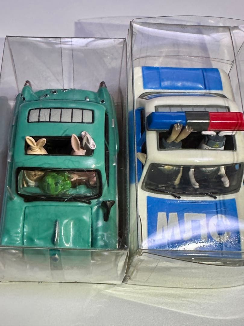 ウサビッチ プルバックカー トイ2台セット　新品