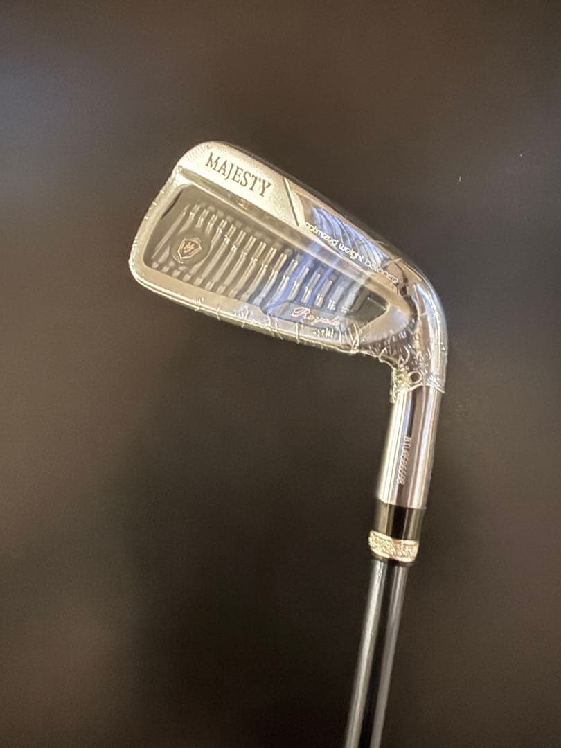 新品　2025 MAJESTY マジェスティ e アイアン　7番