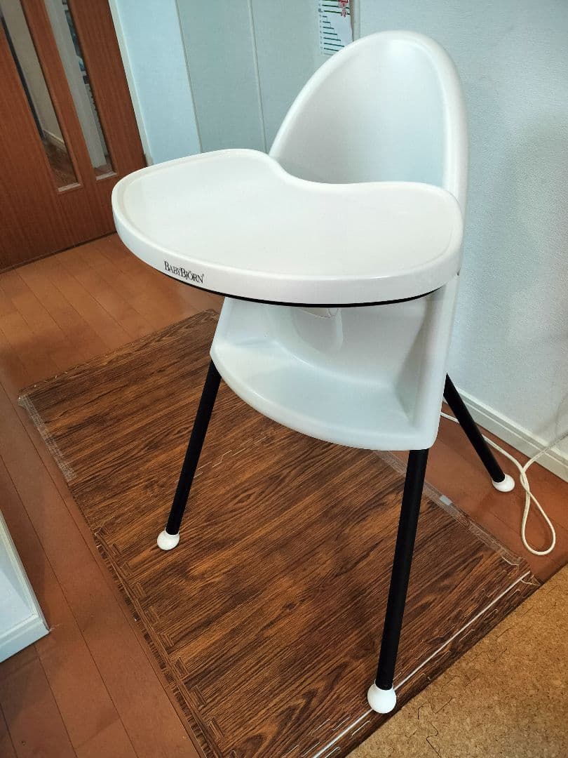 【値下げしました】ベビービョルン　ベビーチェア　ホワイト