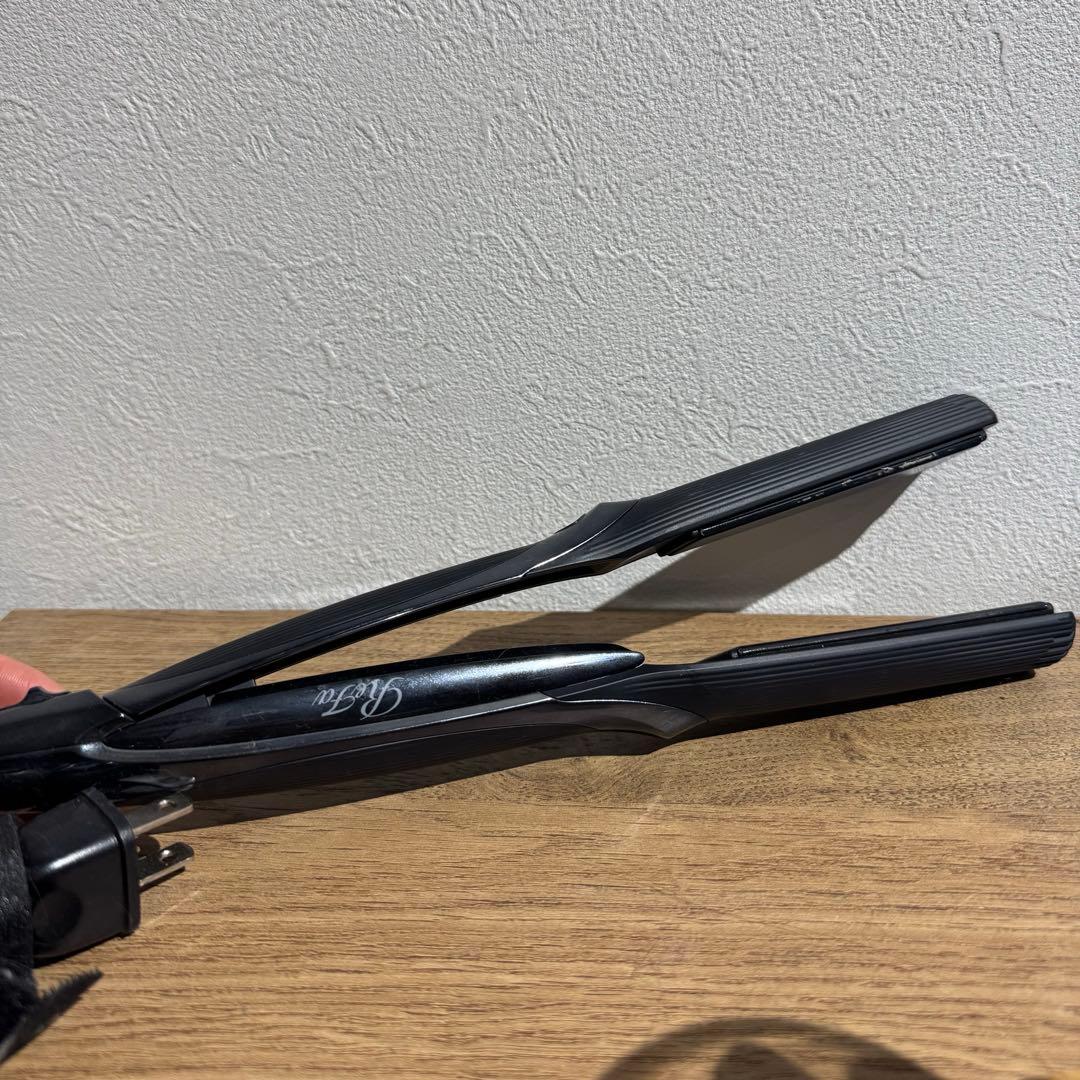 リファストレートアイロン プロ ブラック