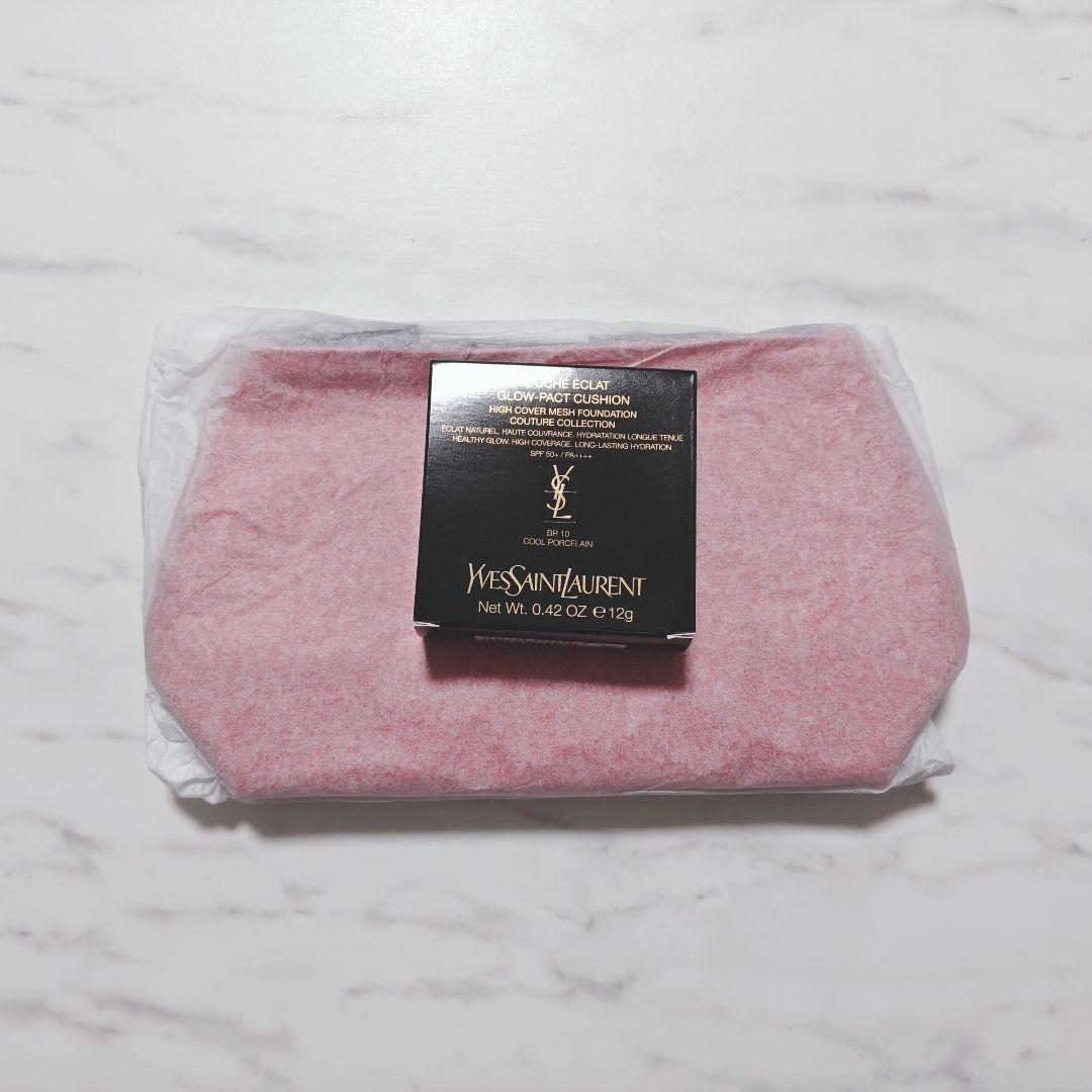 イヴサンローラン　ラディアント タッチ グロウパクト　BR10　コレクター