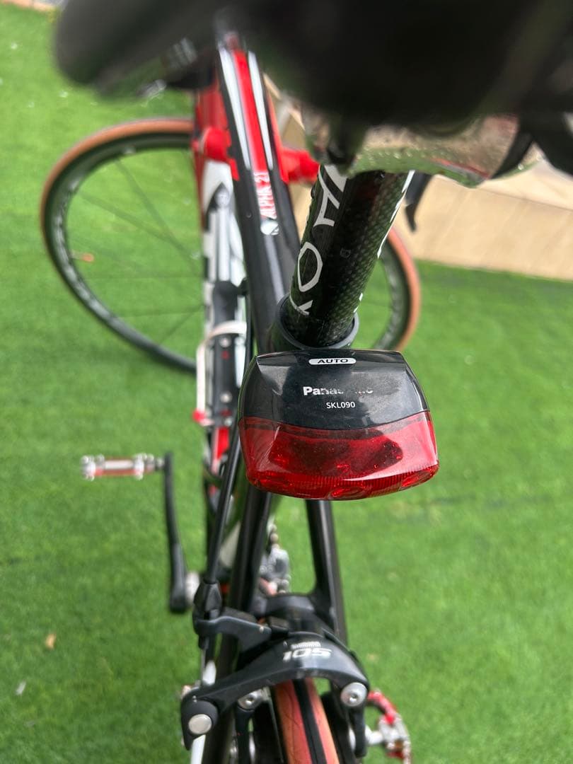 2.1 Trek Red/Black ロードバイク 中古