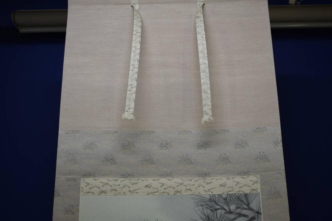 不詳/作者不詳/松鯉図/桐共太巻箱付/布袋屋掛軸HG-115