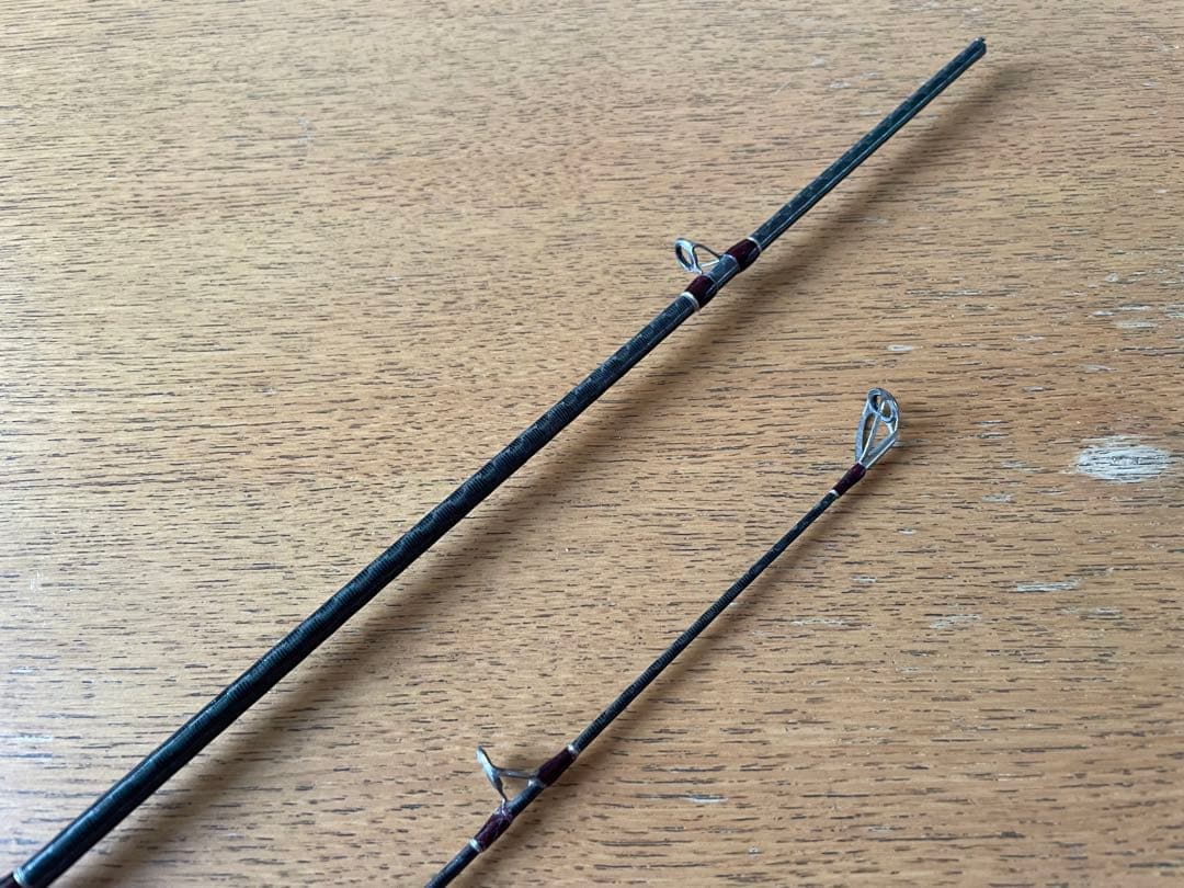 シマノ　ワールドシャウラ　1702r-2 スーパーレッド　ジャンク