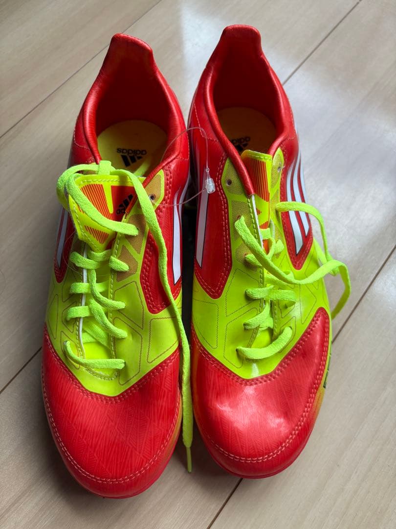 adidas F50 赤/黄 スパイクシューズ