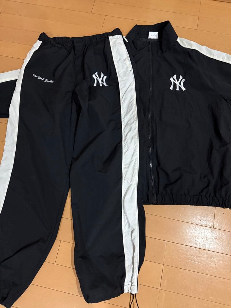 値下げ 美品 ニューヨーク・ヤンキース ジャージ上下セット L 黒