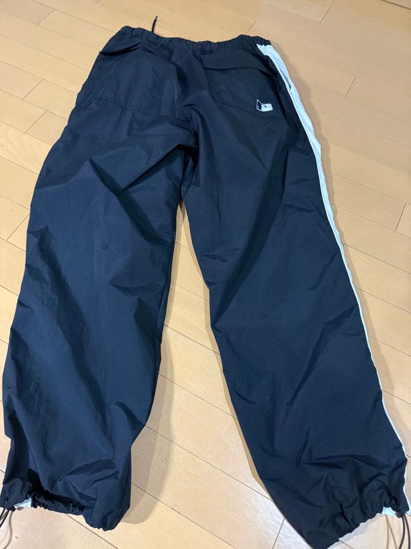 値下げ 美品 ニューヨーク・ヤンキース ジャージ上下セット L 黒