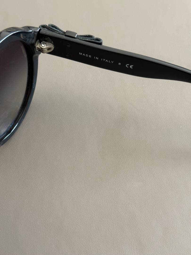 Chanel ブラック オーバーサイズ サングラス