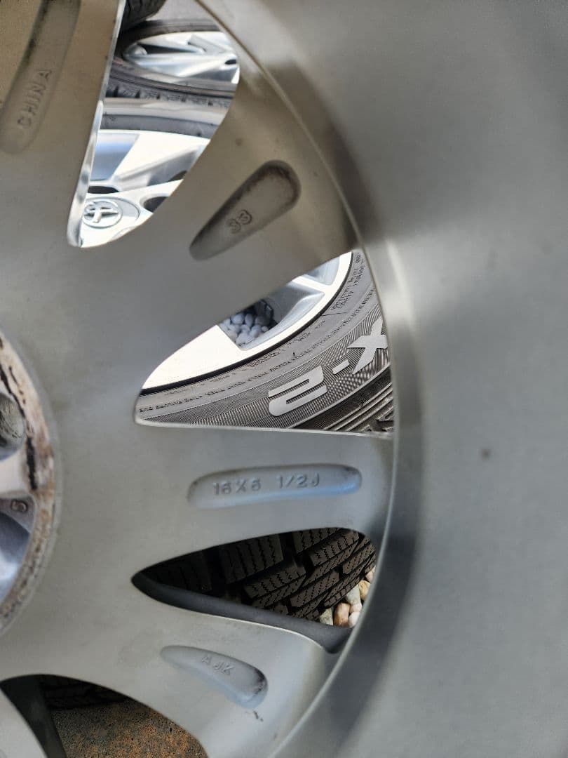 16インチ DUNLOPスタッドレスタイヤトヨタ ホイールセット