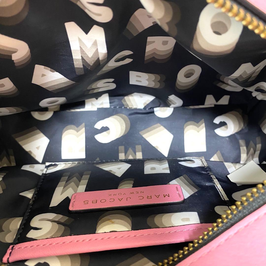 美品✨マークジェイコブス カメラバッグ ショルダー レザー エンボス 希少カラー