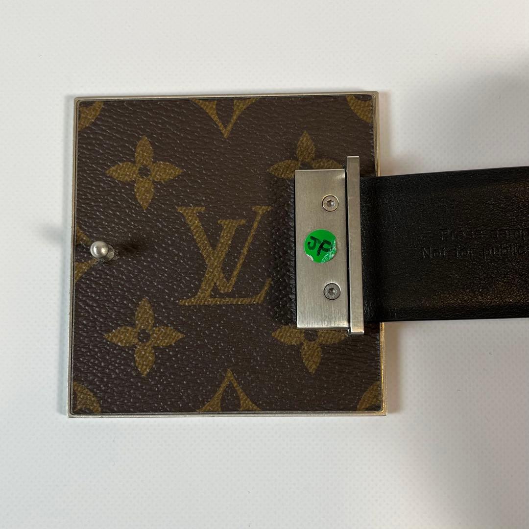 未使用級　希少デザイン　LOUIS VUITTON ベルト　スクエアバックル