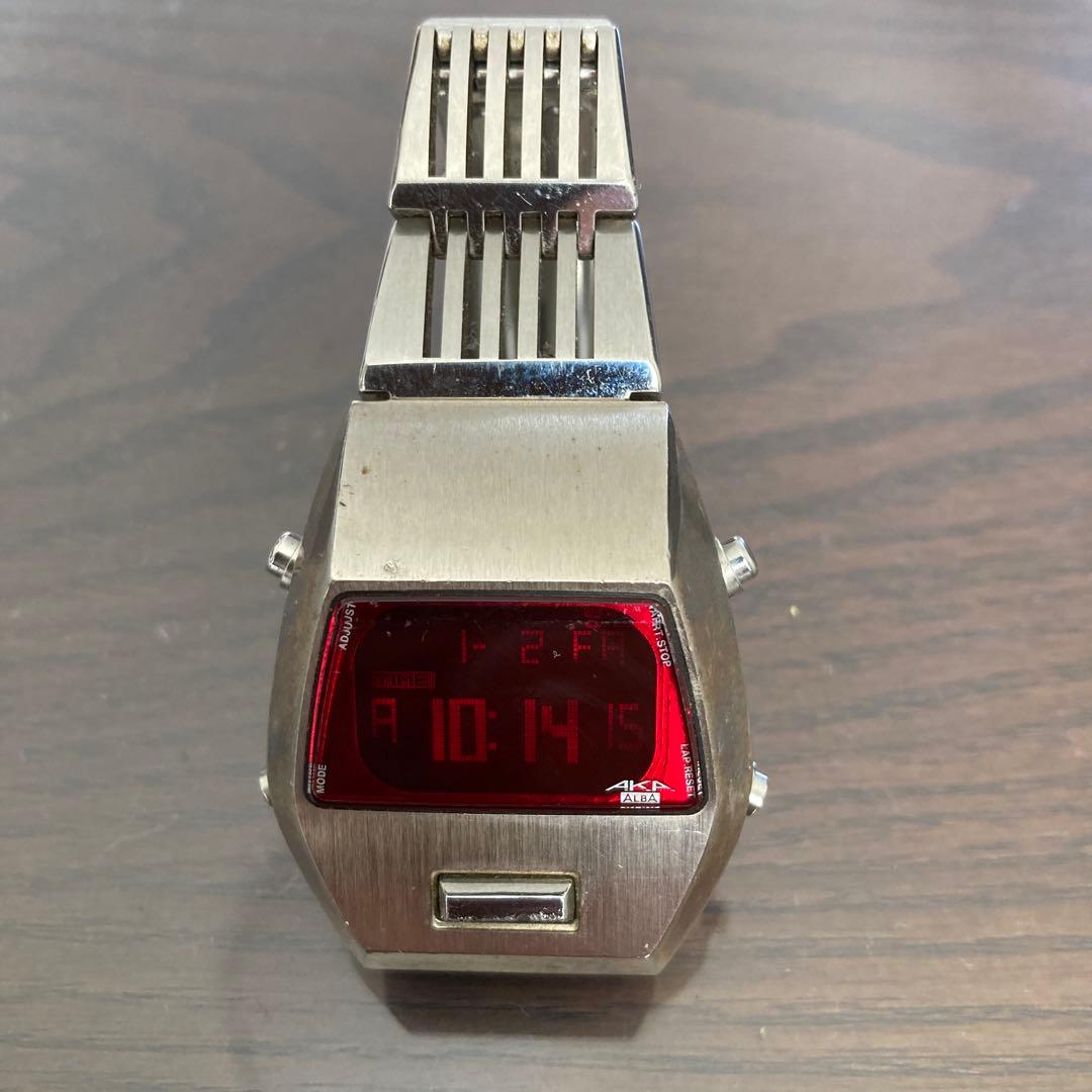ね*き様 セイコー ALBA AKA W670-4000