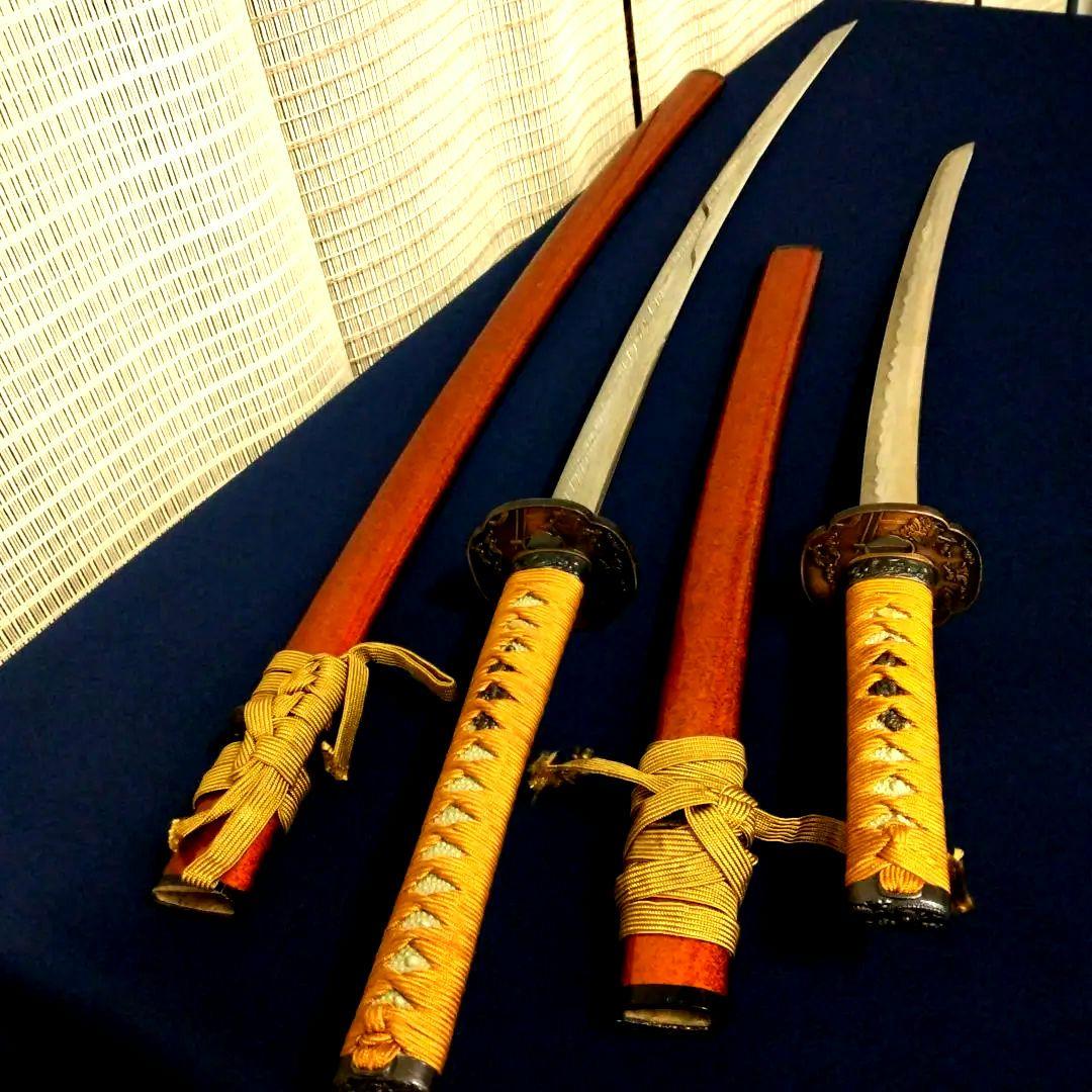 ☆期間限定特価！【模造刀大/小ペア美品】