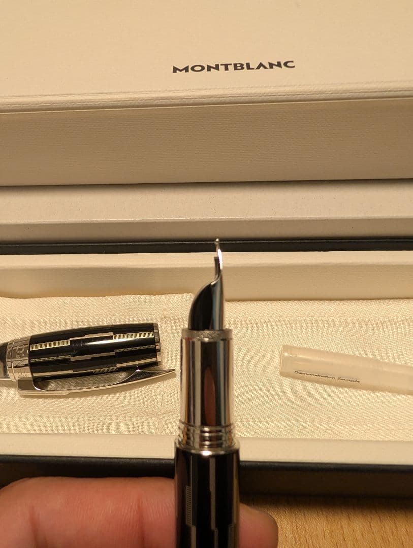 モンブラン限定万年筆 スターウォーカー ブラックミステリー