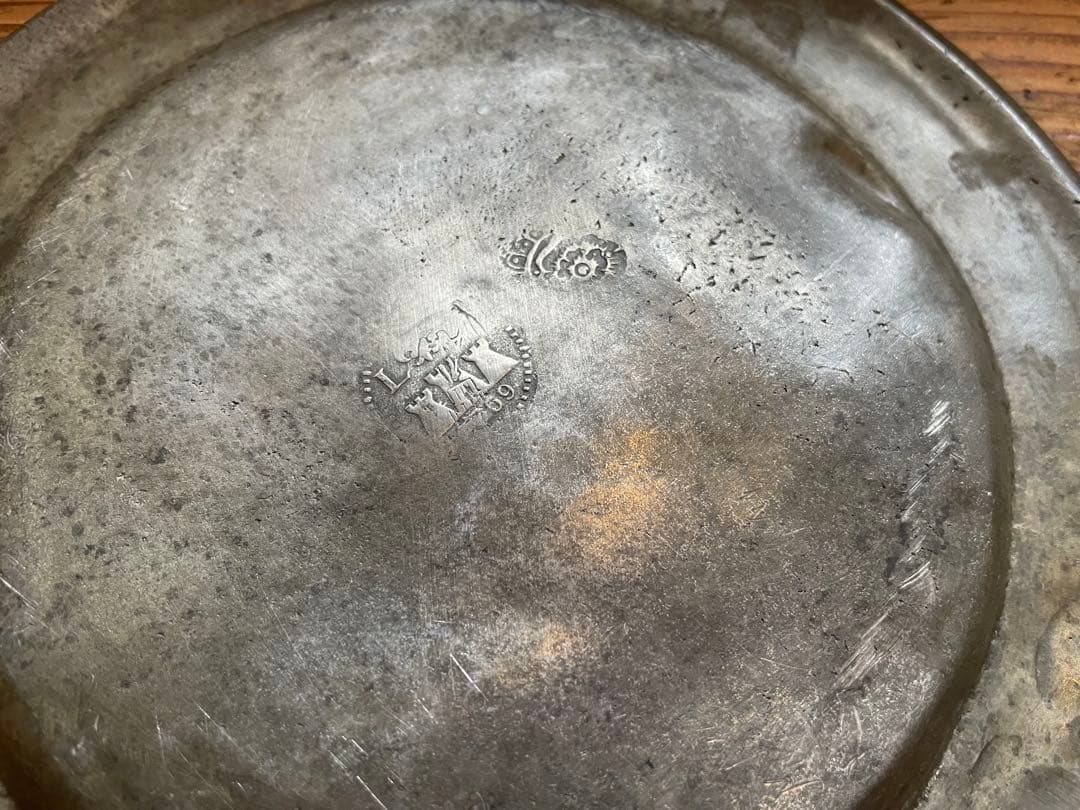 フランス　古いピュータープレート