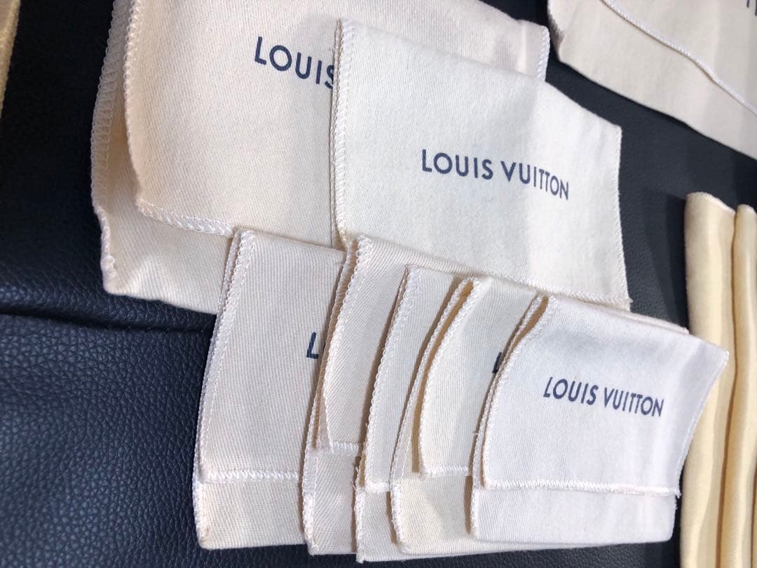 ルイヴィトン　ジッピーウォレット空箱、保存袋　財布空箱、保存袋　小物空箱、保存袋