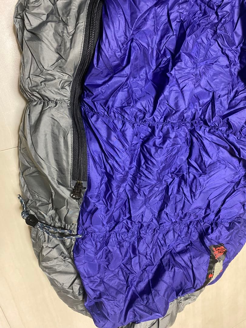 美品！人気の定番！モンベル！高品質 650FP ダウンハガー#2 収納袋付き！