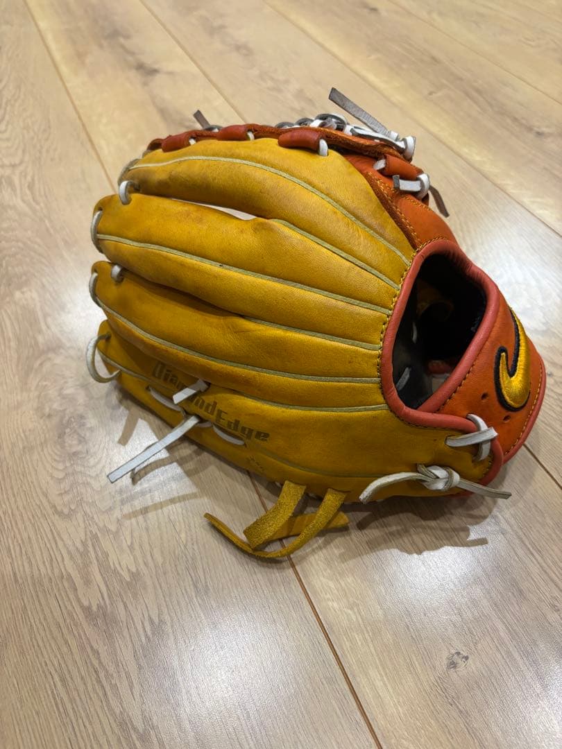 イ*匹様 NIKE一般内野手グローブ！廃盤品！限定モデル！