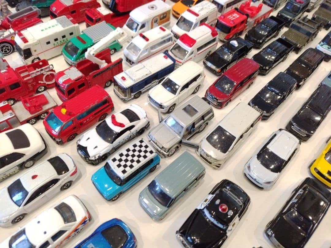 トミカなど【１５４品】まとめ売り