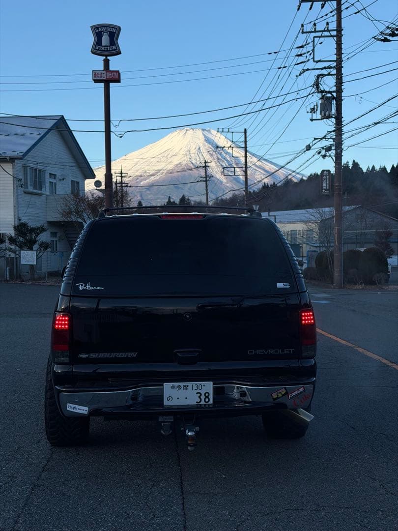 00-06シボレー・タホ、サバーバン レッドスモークテールレンズランプ