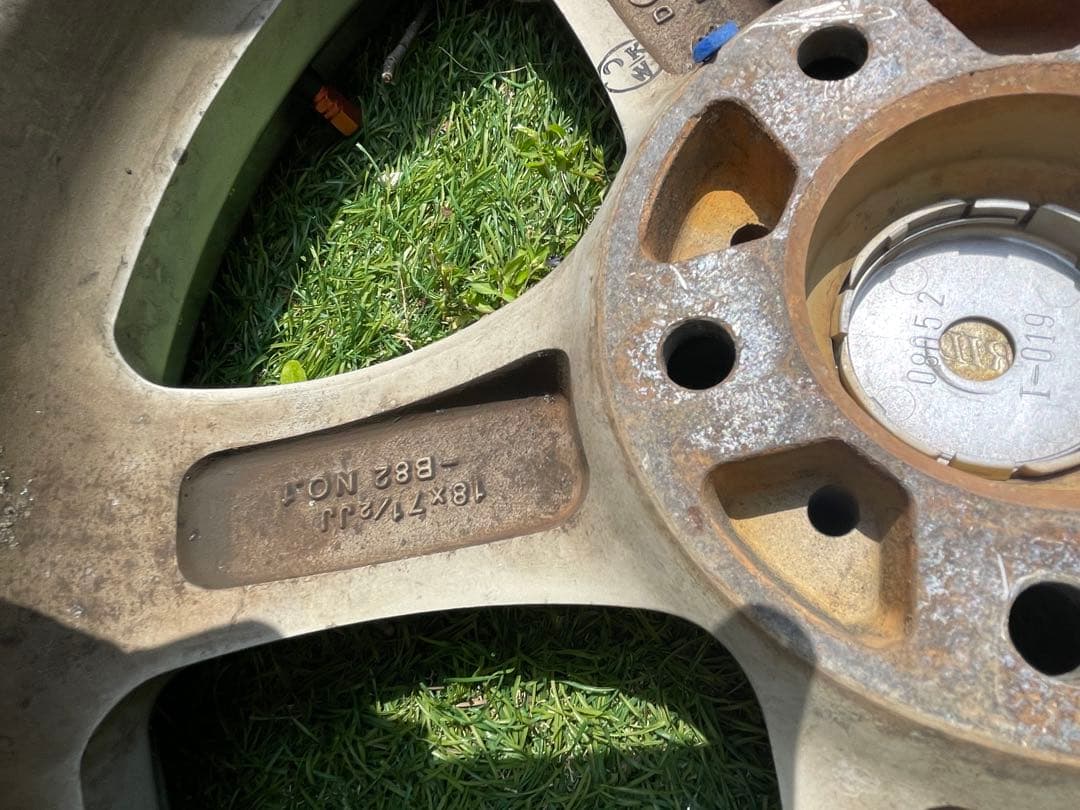 ☆18インチ7.5jホイールタイヤセット215/45R18 225/45R18☆